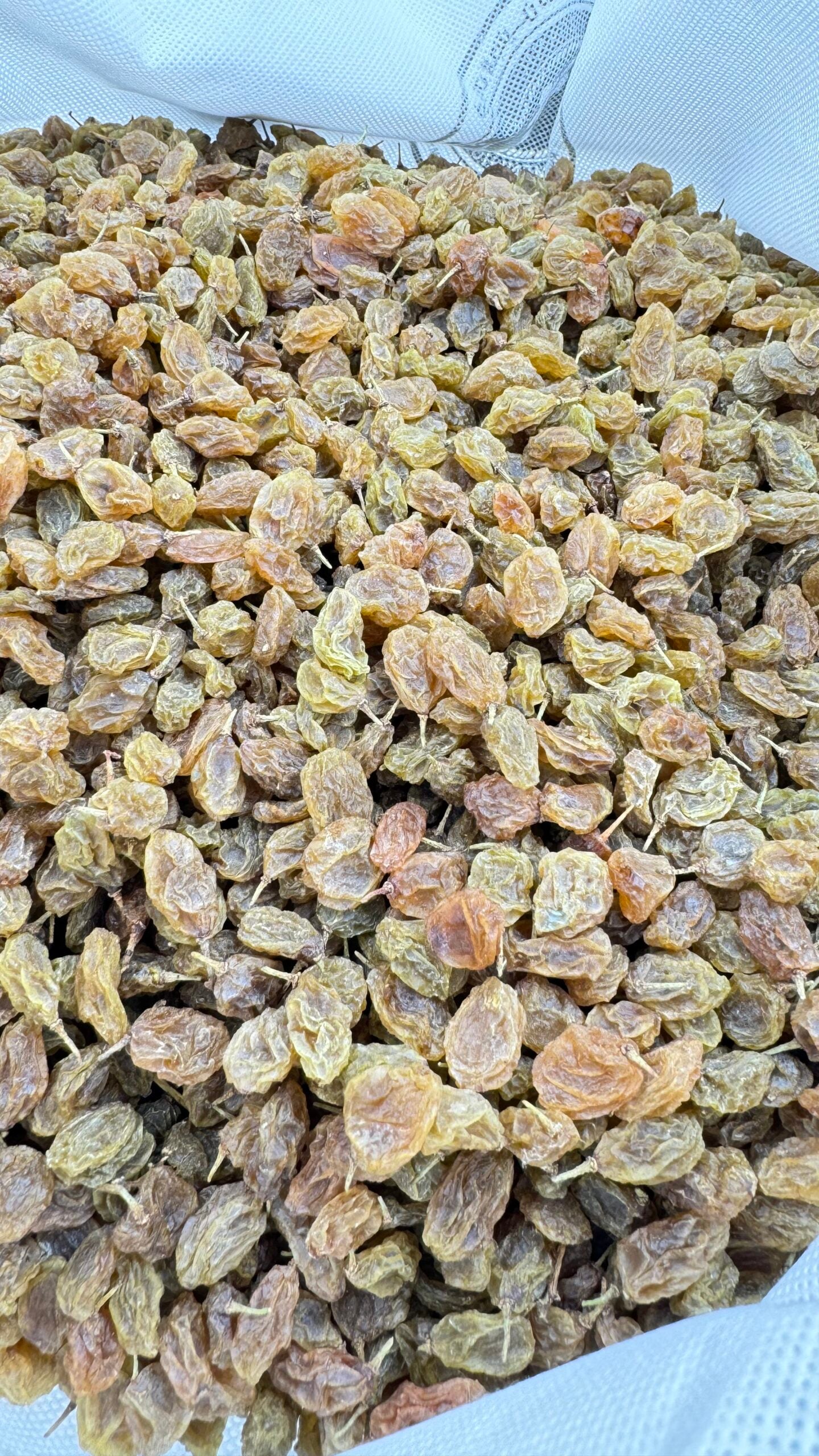 الزبيب البياض اليمني – Yemeni white raisins
